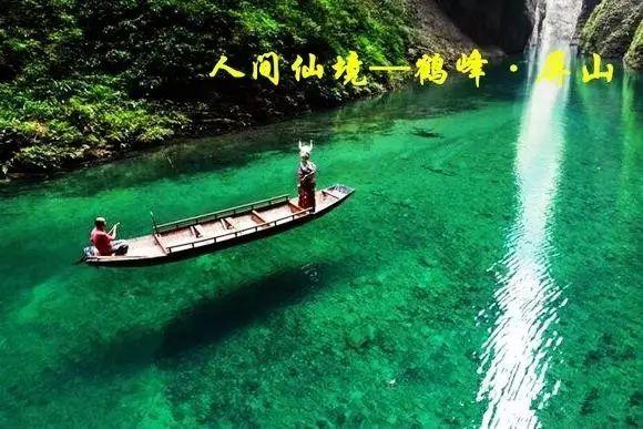 太危险!小孩往下水道扔鞭炮,多个井盖瞬间炸飞,1人送医